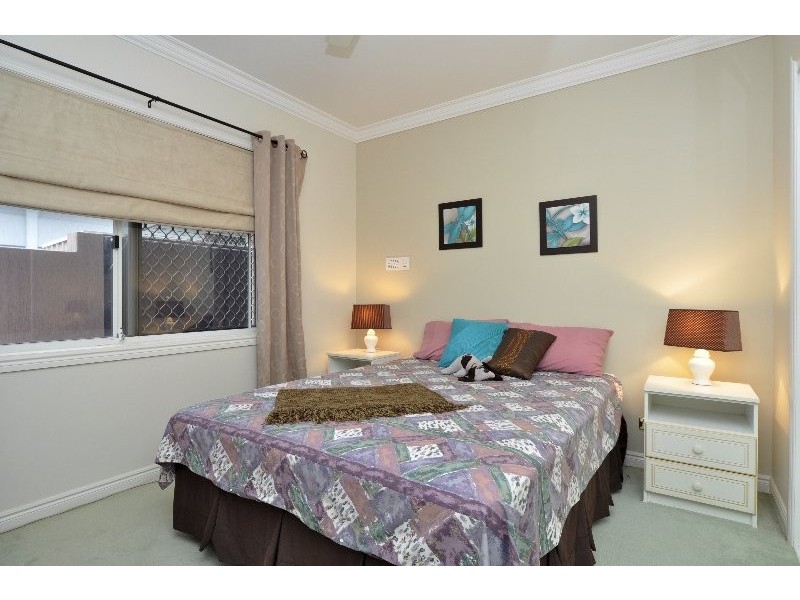 34 Anchorage Way, Biggera Waters QLD 4216