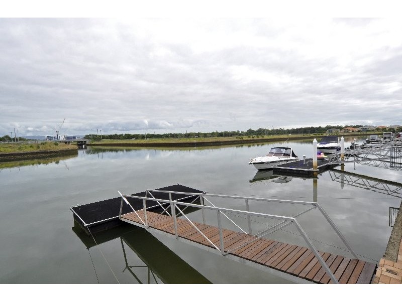 34 Anchorage Way, Biggera Waters QLD 4216