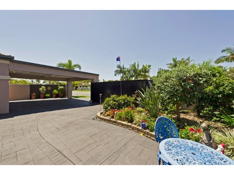 34 Anchorage Way, Biggera Waters QLD 4216