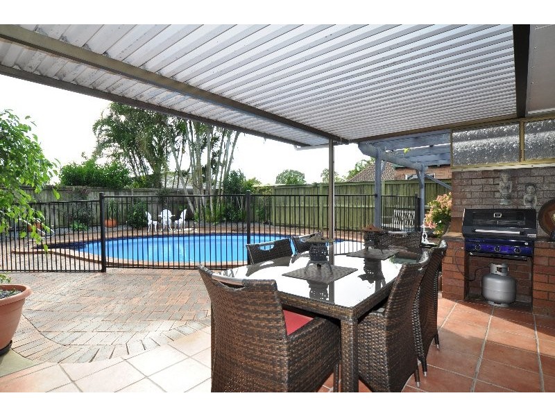 5 Pampas Court, Hollywell QLD 4216