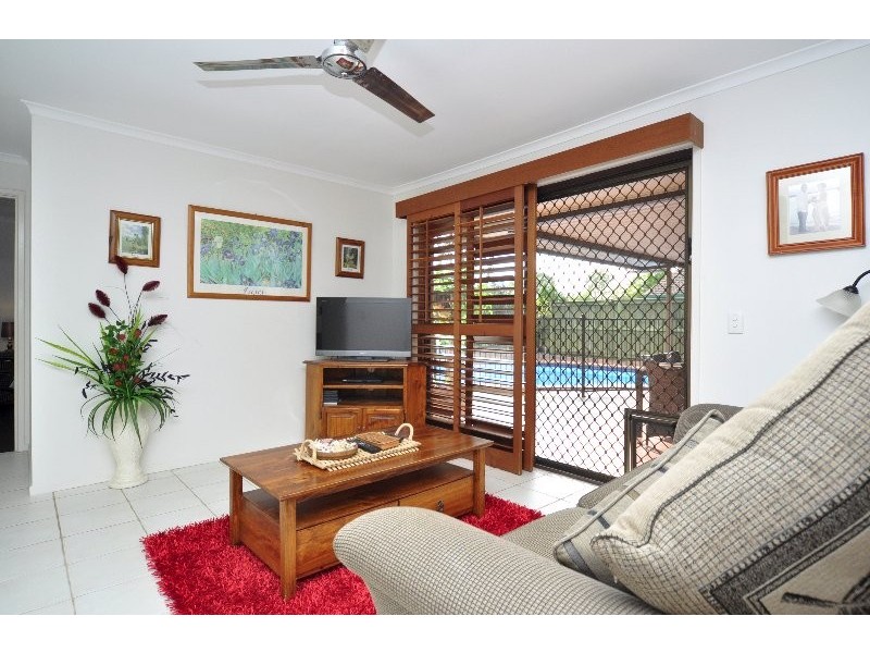 5 Pampas Court, Hollywell QLD 4216