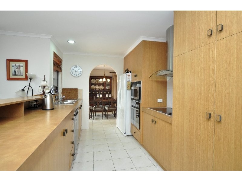 5 Pampas Court, Hollywell QLD 4216