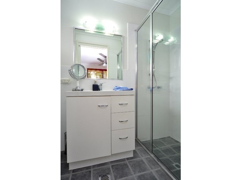 5 Pampas Court, Hollywell QLD 4216