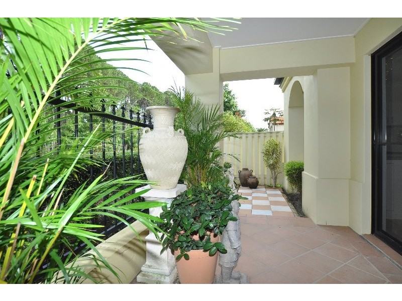 6/38 Caseys Road, Hope Island QLD 4212