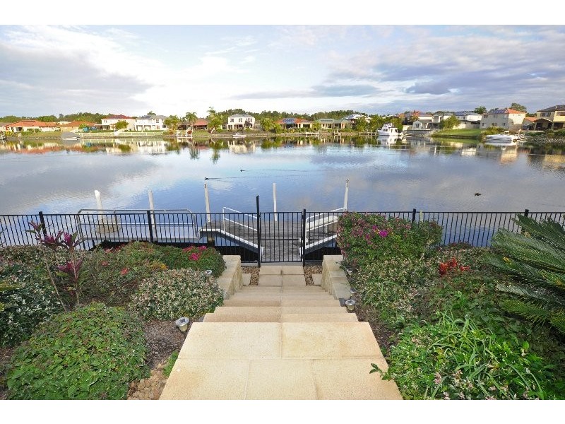 27 Glenwater Crescent, Helensvale QLD 4212