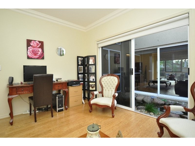 15 Glenwater Crescent, Helensvale QLD 4212