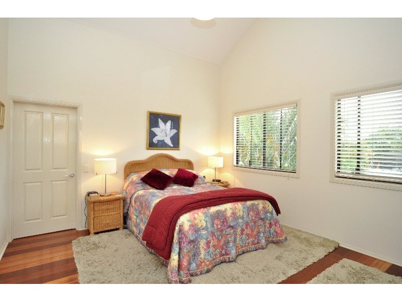 24 Walter Raleigh Crescent, Hollywell QLD 4216