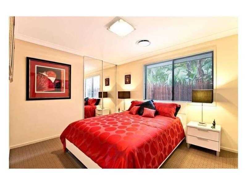 43 Broadwater Street, Runaway Bay QLD 4216