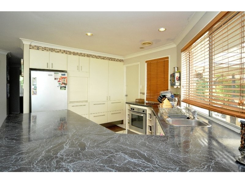 12 Balwyn Court, Arundel QLD 4214