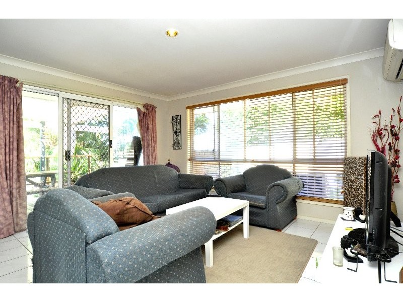 12 Balwyn Court, Arundel QLD 4214