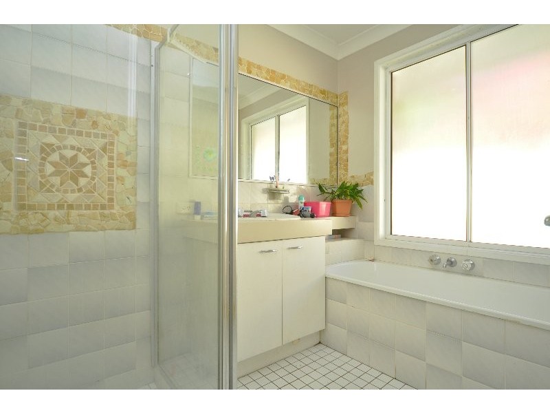 12 Balwyn Court, Arundel QLD 4214