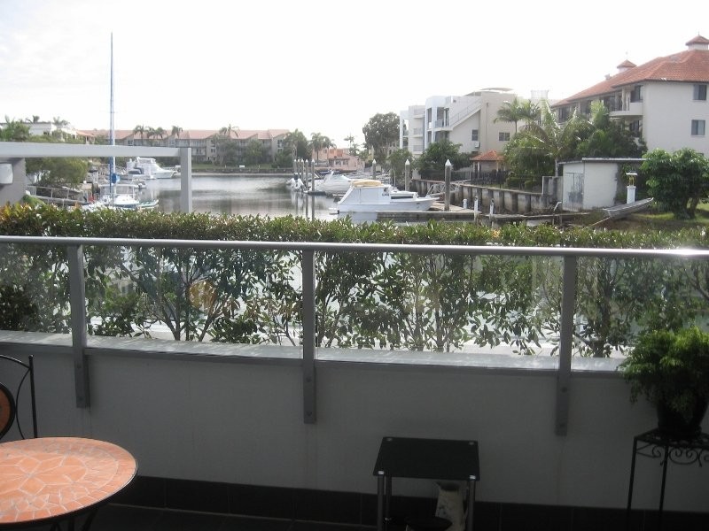 112/33 Madang Crescent, Runaway Bay QLD 4216