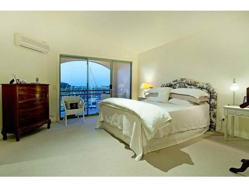 43 John Lund Drive, Hope Island QLD 4212