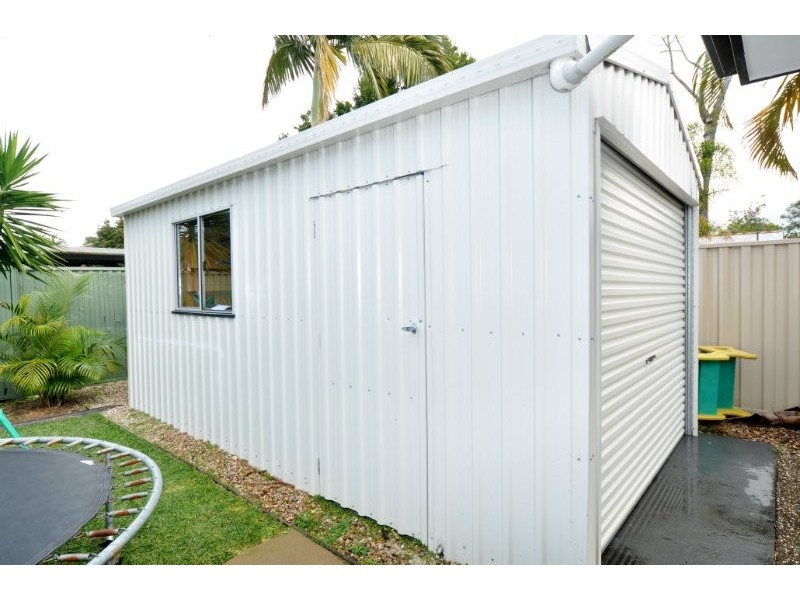 6 Plover Avenue, Paradise Point QLD 4216