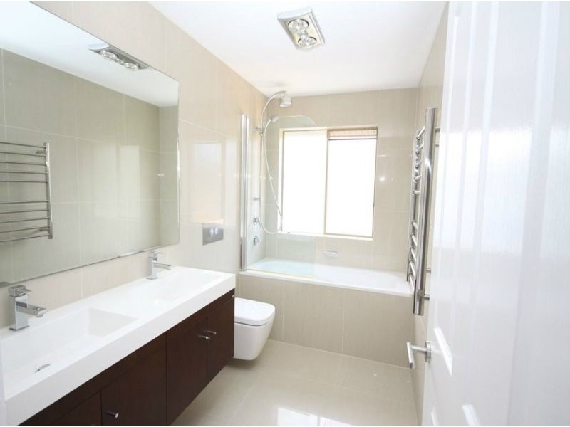 7 Sundance Way, Runaway Bay QLD 4216