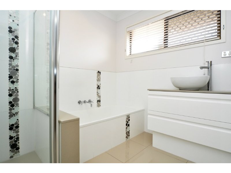 29 Salvia Street, Hollywell QLD 4216