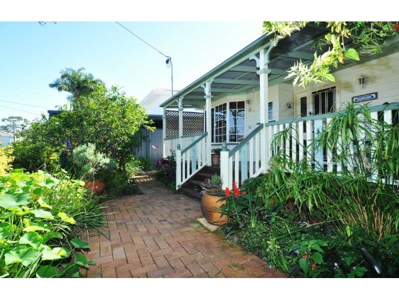 21 Rouen Avenue, Paradise Point QLD 4216
