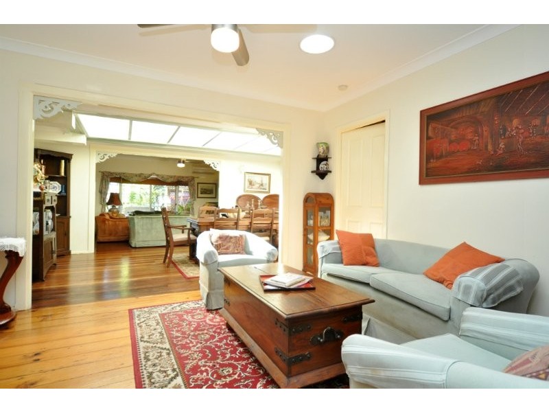 21 Rouen Avenue, Paradise Point QLD 4216