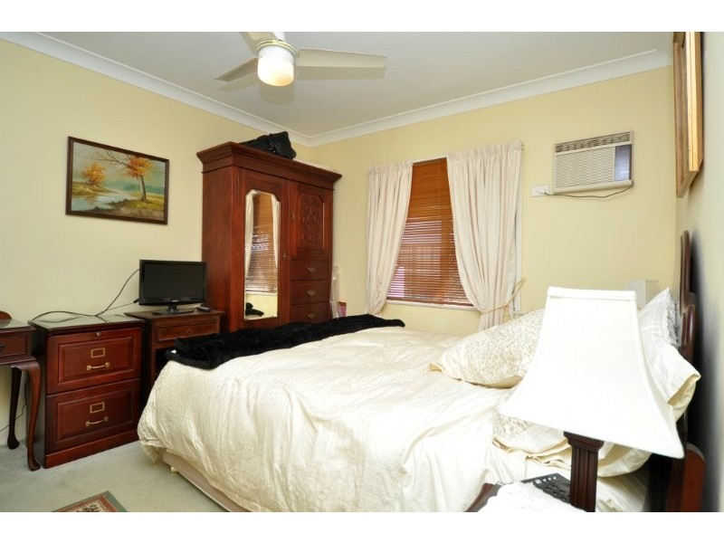 21 Rouen Avenue, Paradise Point QLD 4216