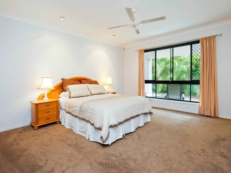 35 Georgia Street, Coombabah QLD 4216