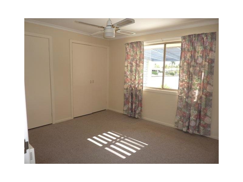 2/17 Kangaroo Avenue, Coombabah QLD 4216