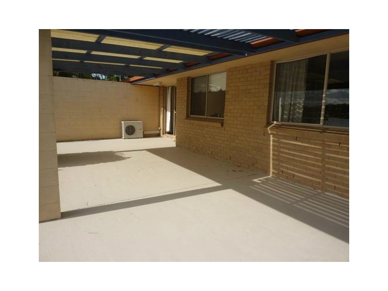 2/17 Kangaroo Avenue, Coombabah QLD 4216