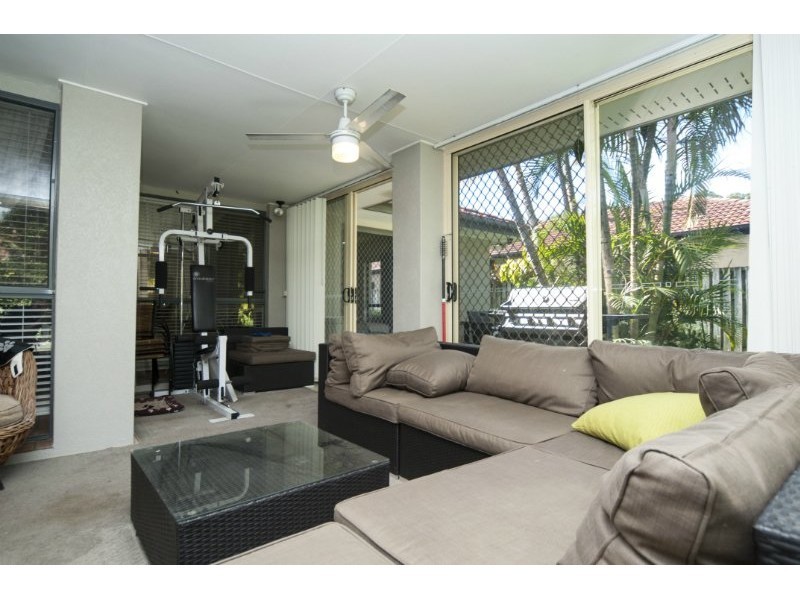 10 Ballybunyon Crescent, Hope Island QLD 4212