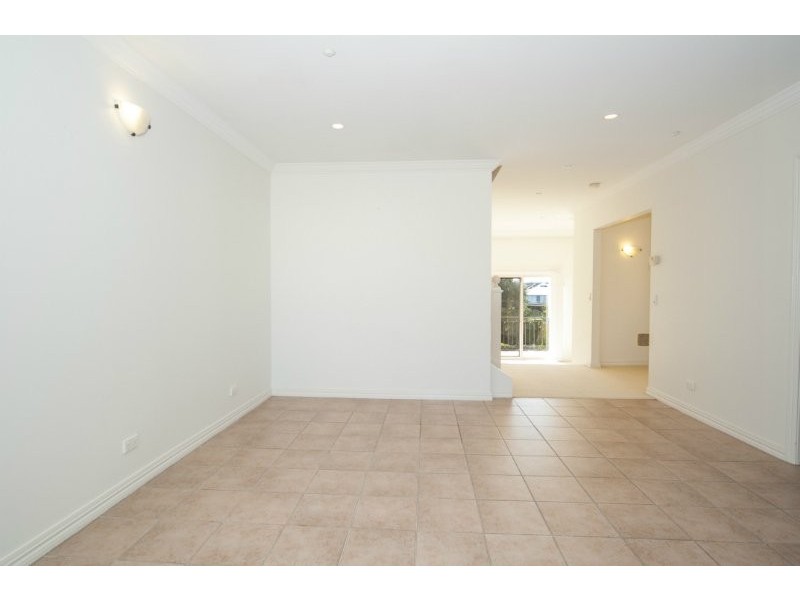 4/14 Pendraat Parade, Hope Island QLD 4212