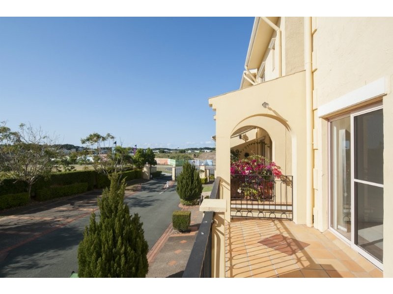 4/14 Pendraat Parade, Hope Island QLD 4212