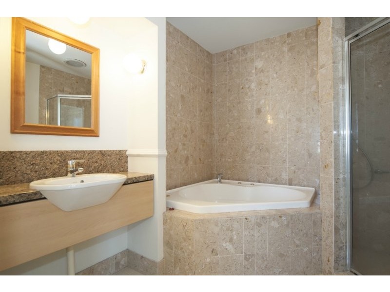 4/14 Pendraat Parade, Hope Island QLD 4212