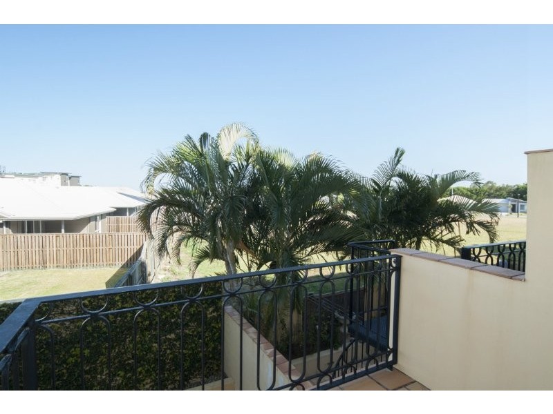 4/14 Pendraat Parade, Hope Island QLD 4212