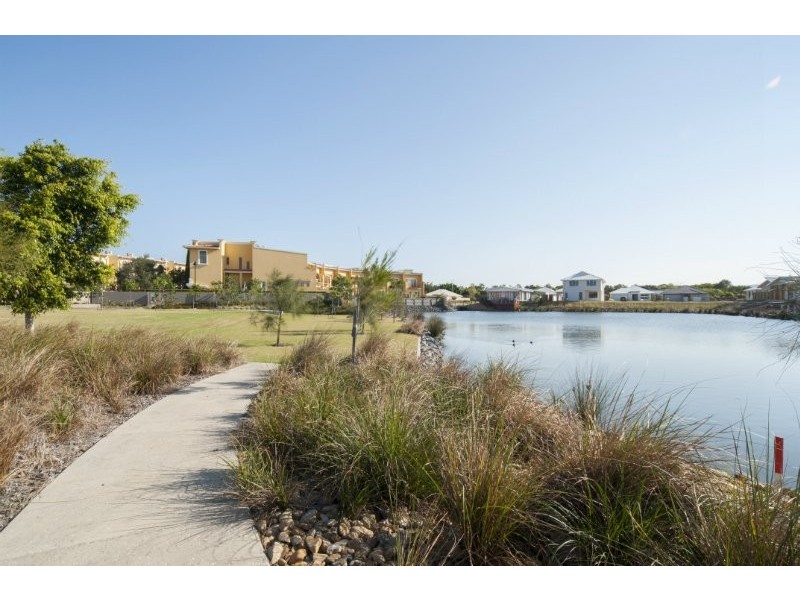 4/14 Pendraat Parade, Hope Island QLD 4212