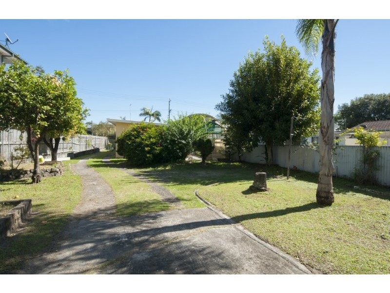 73 Worendo Street, Southport QLD 4215
