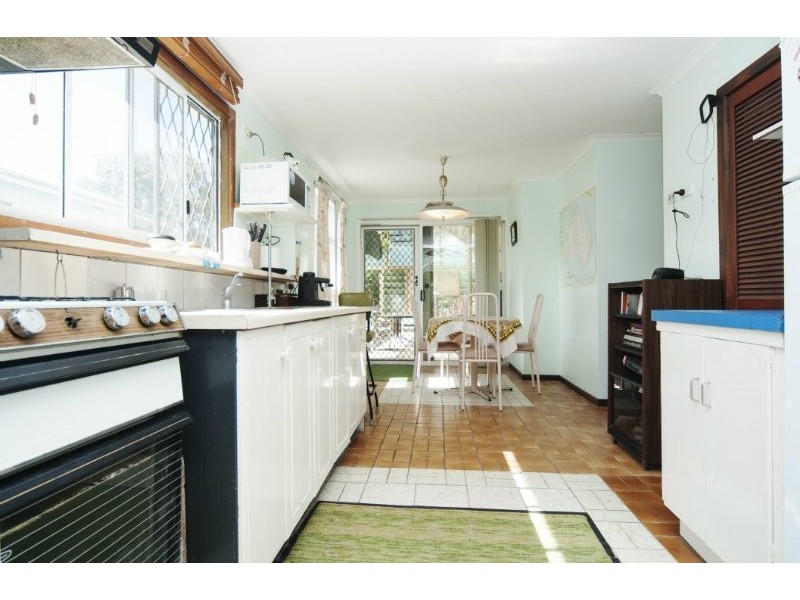 73 Worendo Street, Southport QLD 4215