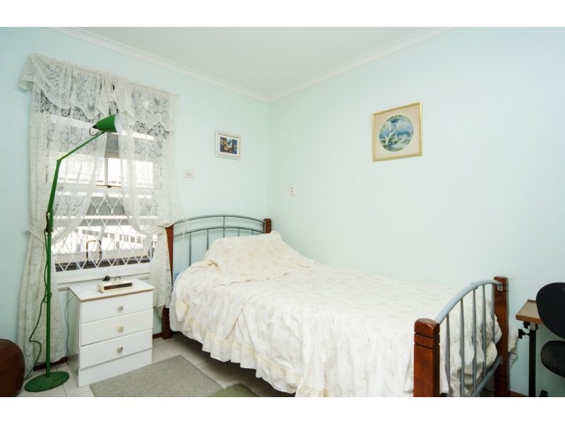 73 Worendo Street, Southport QLD 4215