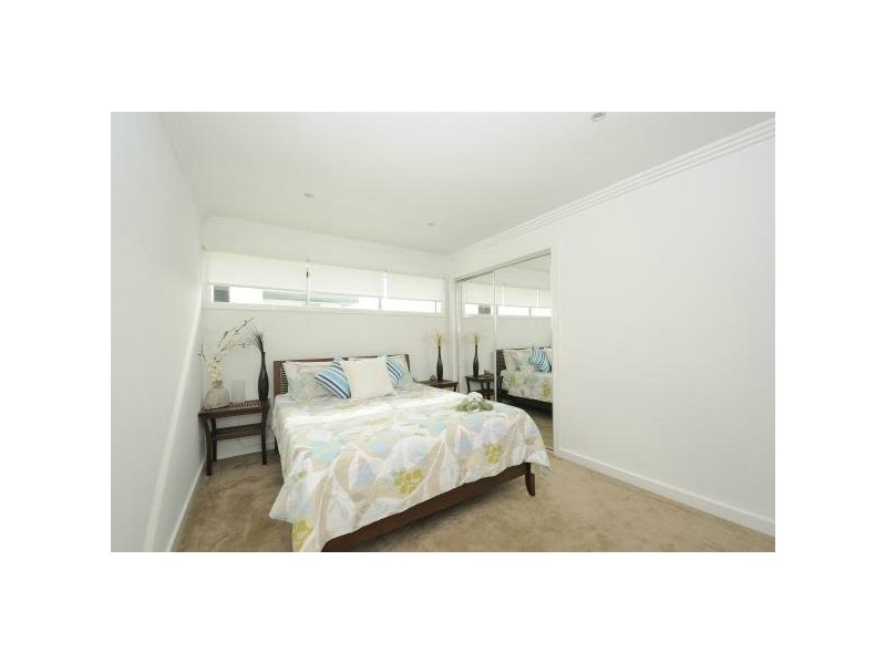 10 Quayside Drive, Helensvale QLD 4212