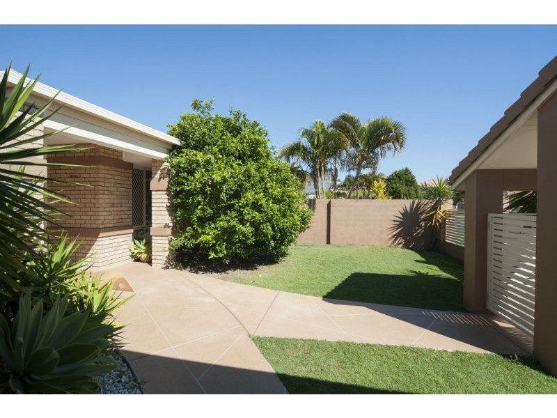 7 Chesterfield Place, Runaway Bay QLD 4216