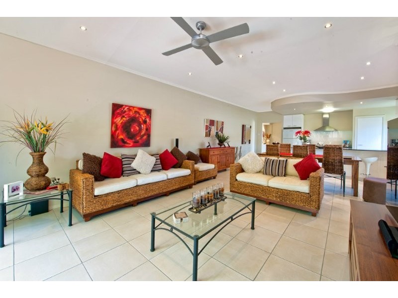 1/20 Rouen Avenue, Paradise Point QLD 4216