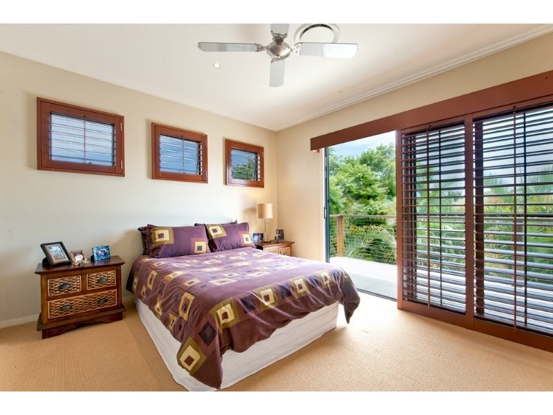 1/20 Rouen Avenue, Paradise Point QLD 4216