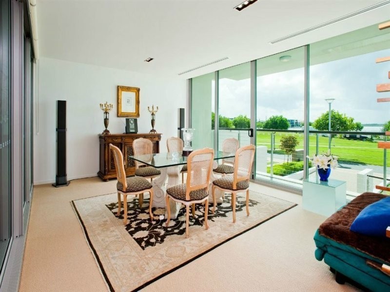 9104/2 Ephraim Island, Paradise Point QLD 4216