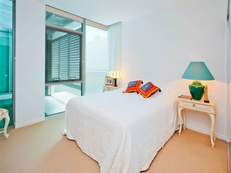 9104/2 Ephraim Island, Paradise Point QLD 4216