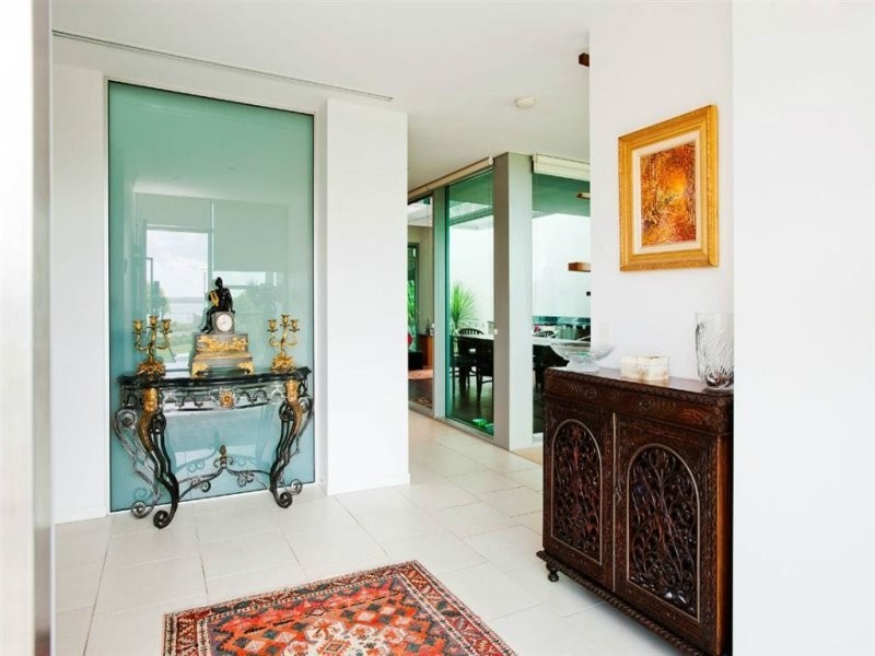 9104/2 Ephraim Island, Paradise Point QLD 4216