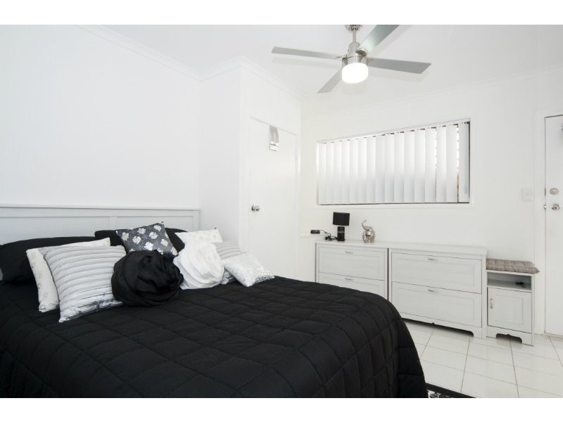 1/43 Paradise Parade, Paradise Point QLD 4216