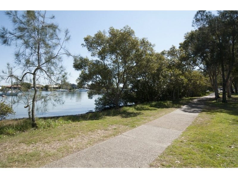 1/43 Paradise Parade, Paradise Point QLD 4216