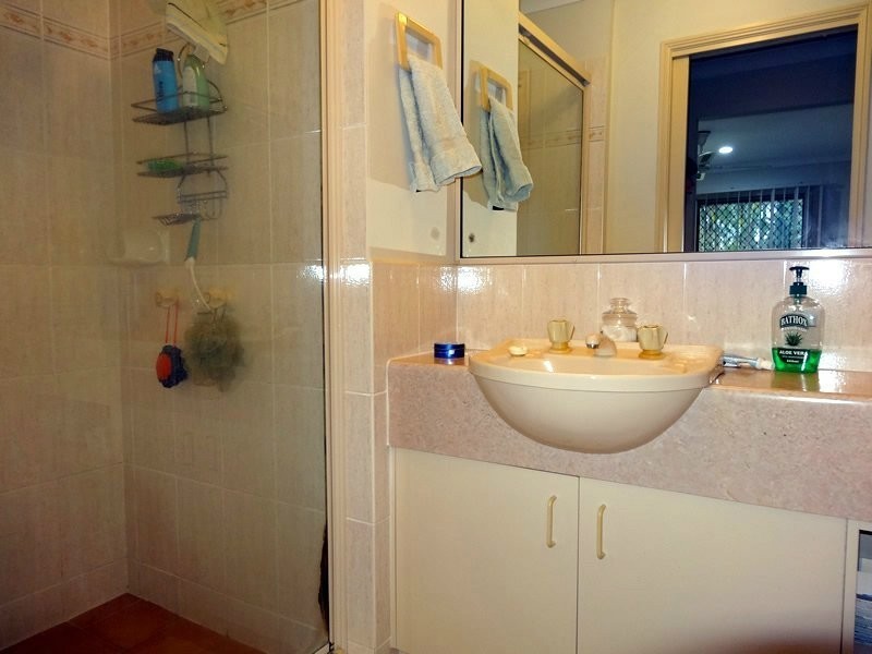 9/406 Pine Ridge Road, Coombabah QLD 4216