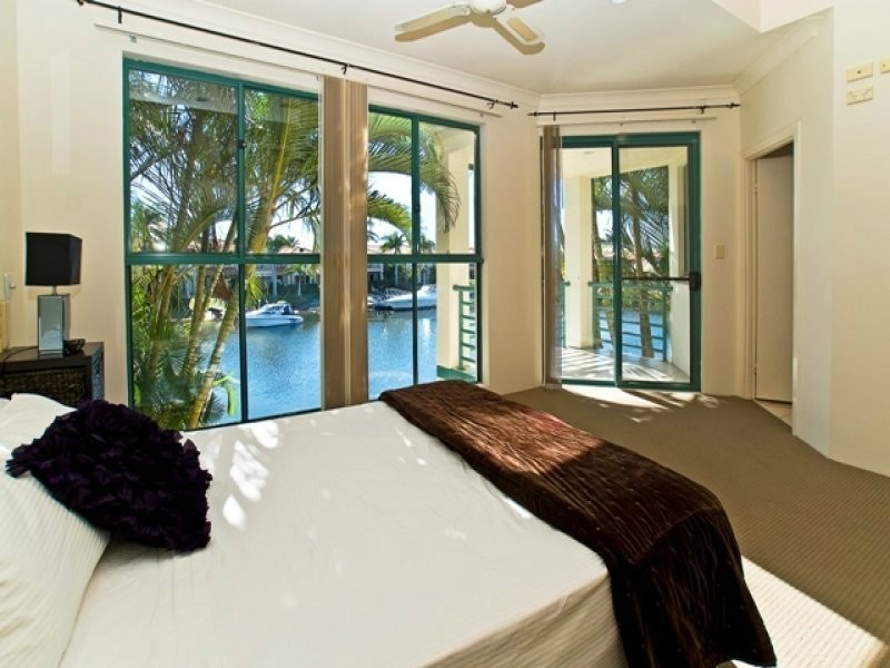 29/6 Lee Road, Runaway Bay QLD 4216