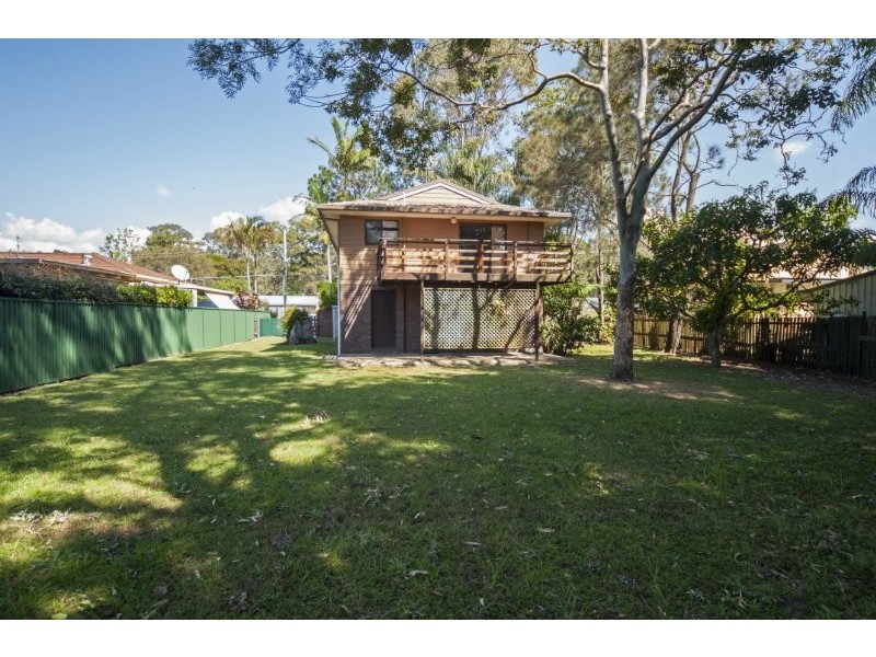 72 Crescent Avenue, Hope Island QLD 4212