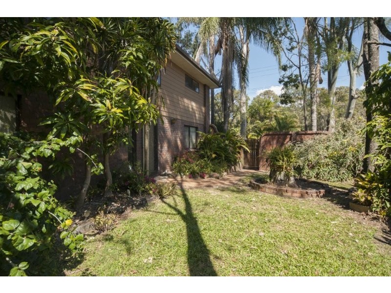 72 Crescent Avenue, Hope Island QLD 4212