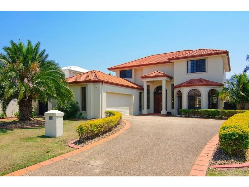 18 Eastpark Waters, Helensvale QLD 4212