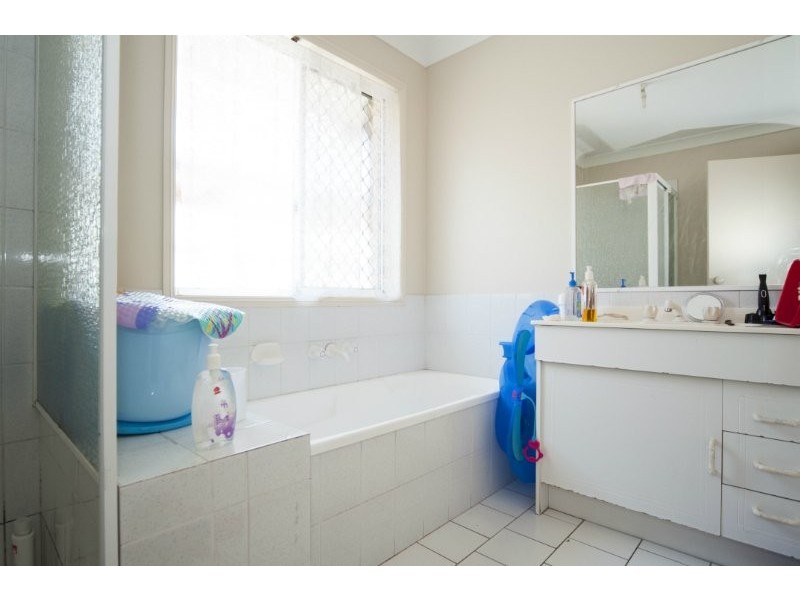 2/7 Clovelly Place, Labrador QLD 4215